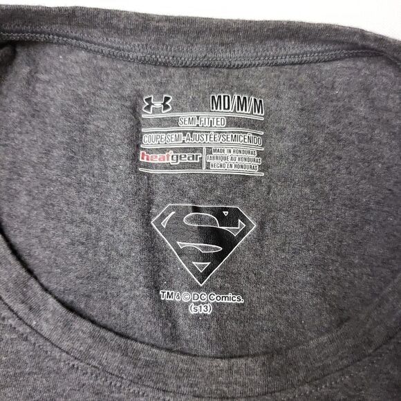 Under Armour Superman short sleeve shirt M - Picture 5 of 5